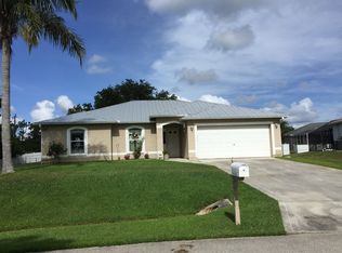 1489 Whitmore St, Sebastian, FL 32958