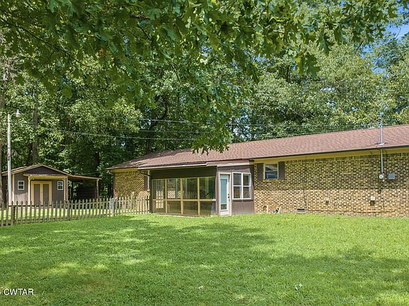 3rd image of 100 Cherry Dr