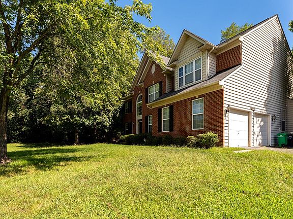 3rd image of 6013 Glenn Dale Rd