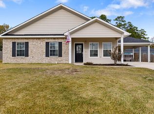 413 E Spruce St, Huntington, TX 75949