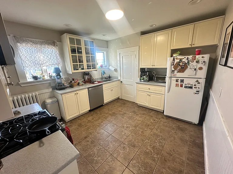 12 Indiana Ave #2 — Photo 7