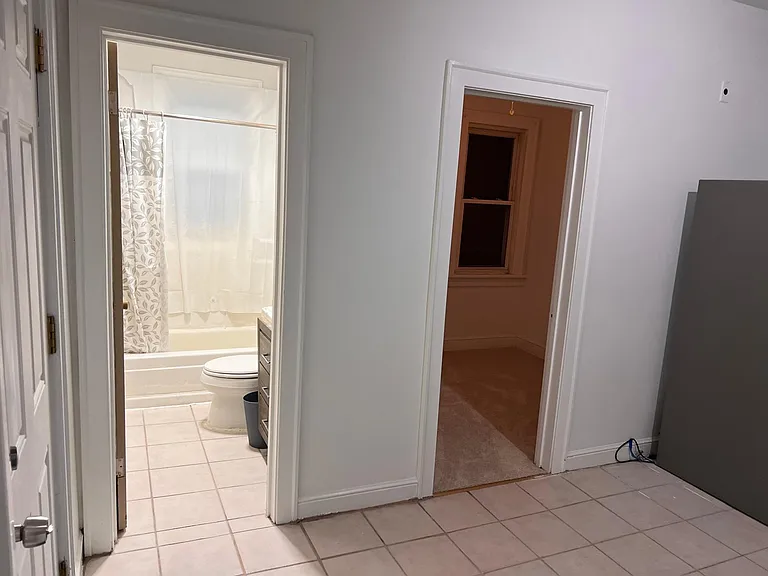1541 John St #2 — Photo 5