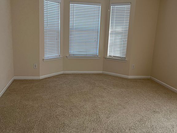 5th image of 310 Aspen Arbor