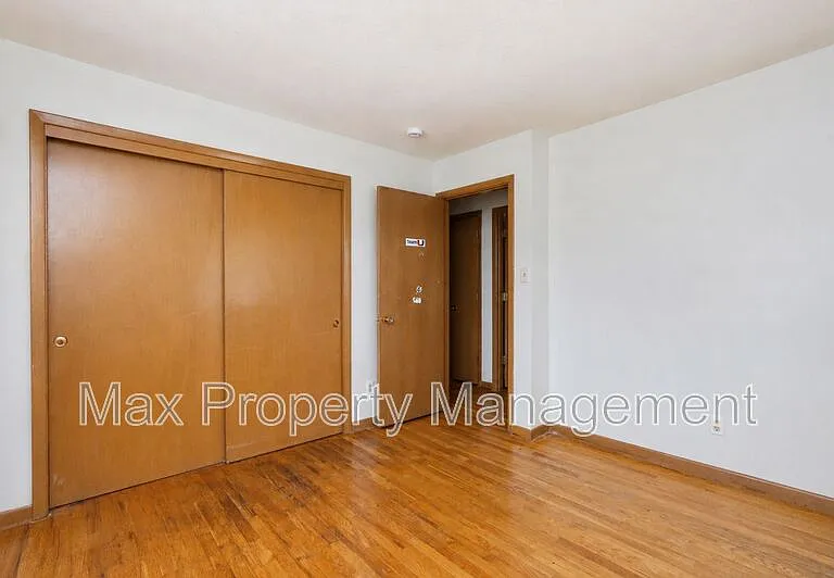 4413 63rd St — Photo 27