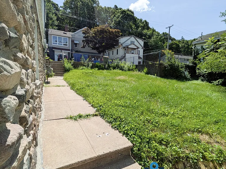 417 N Walnut St — Photo 27