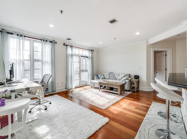 830 Monroe Street image 11 of 24