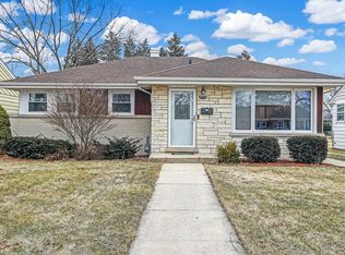 4213 Oak Ave, Brookfield, IL 60513