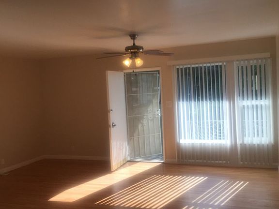 3rd image of 875 W Huntington Dr APT J