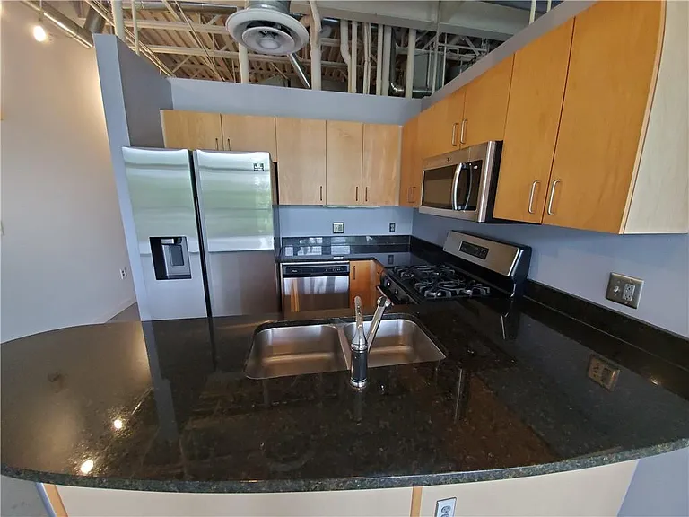 5200 Peachtree Rd #3303 — Photo 20