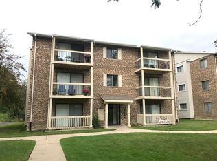 3334 184th St APT 1E, Homewood, IL 60430