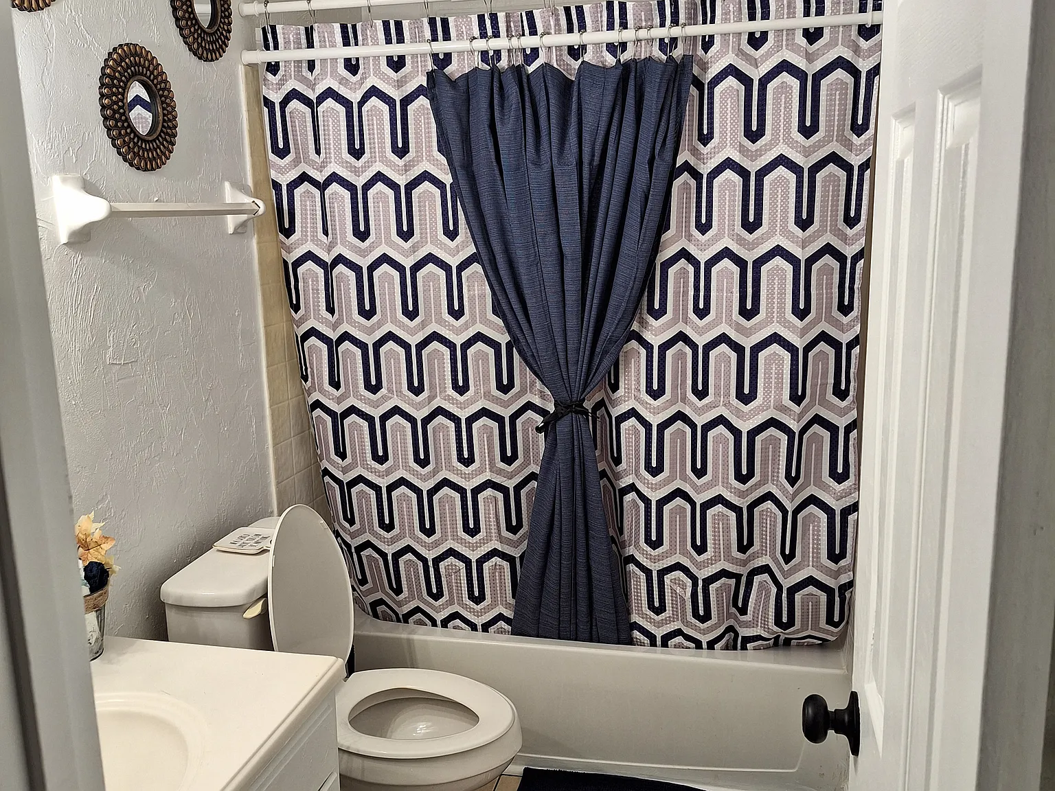 Sweet Little Spot Near Tsc/Fsu: Room For Rent — Photo 3