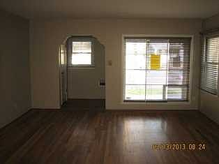 2nd image of 521 26th St