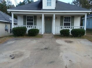 728 Pine Hill Ct, Phenix City, AL 36869