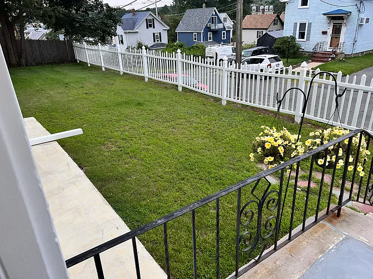 7 Robinson St #1 — Photo 17