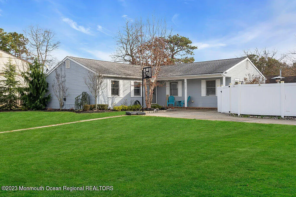 1000 3rd Avenue photo 1