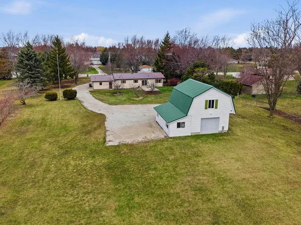 5117 County Road J, Sheboygan, WI 53083