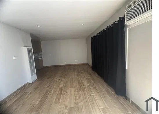 2 bed, $2,595 — Photo 4