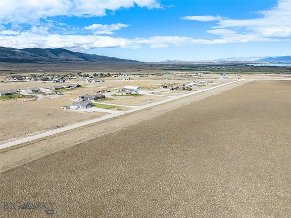 3rd image of TRACT 4 Desert Dr