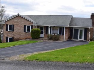 48 Memorial St, Verona, VA 24482