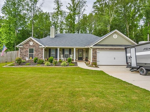 2nd image of 390 Petal Creek Ln