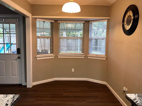 5th image of 4307 Highland Ave