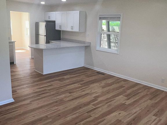 Spacious living room