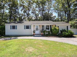 310 Fir Grove Rd, Ronkonkoma, NY 11779