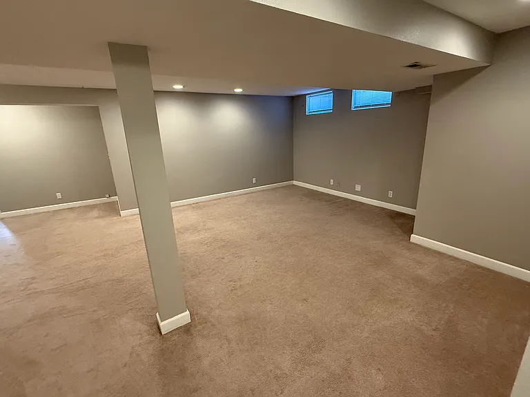 1225 Chancellor Dr — Photo 16