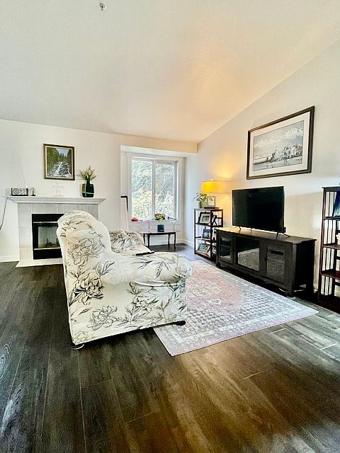 1st image of 11002 SE Petrovitsky Rd Unit I203