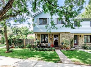 6540 Falconer Dr #124, Mississauga, ON L5N 1M1