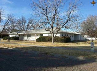 1500 W 17th Ln, Portales, NM 88130