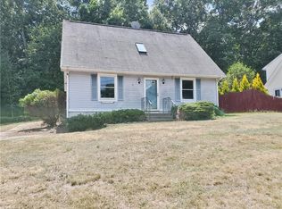 100 Marian Ln, Woonsocket, RI 02895