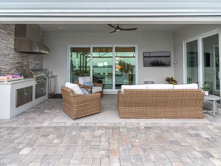 14486 Blue Bay Cir — Photo 39