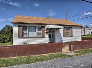 132 N College St, Palmyra, PA 17078