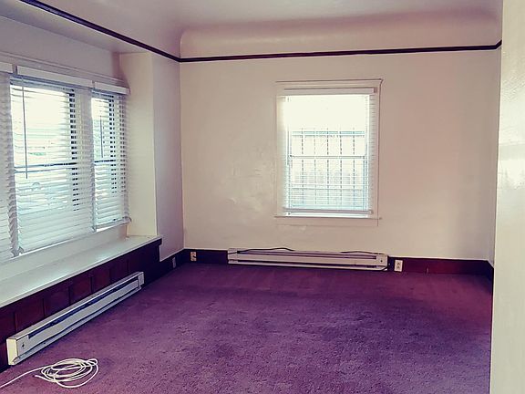 3rd image of 2021 Pine Ave