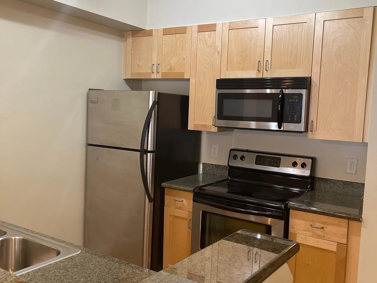 2 bed, 1088 sqft, $1,800 — Photo 4
