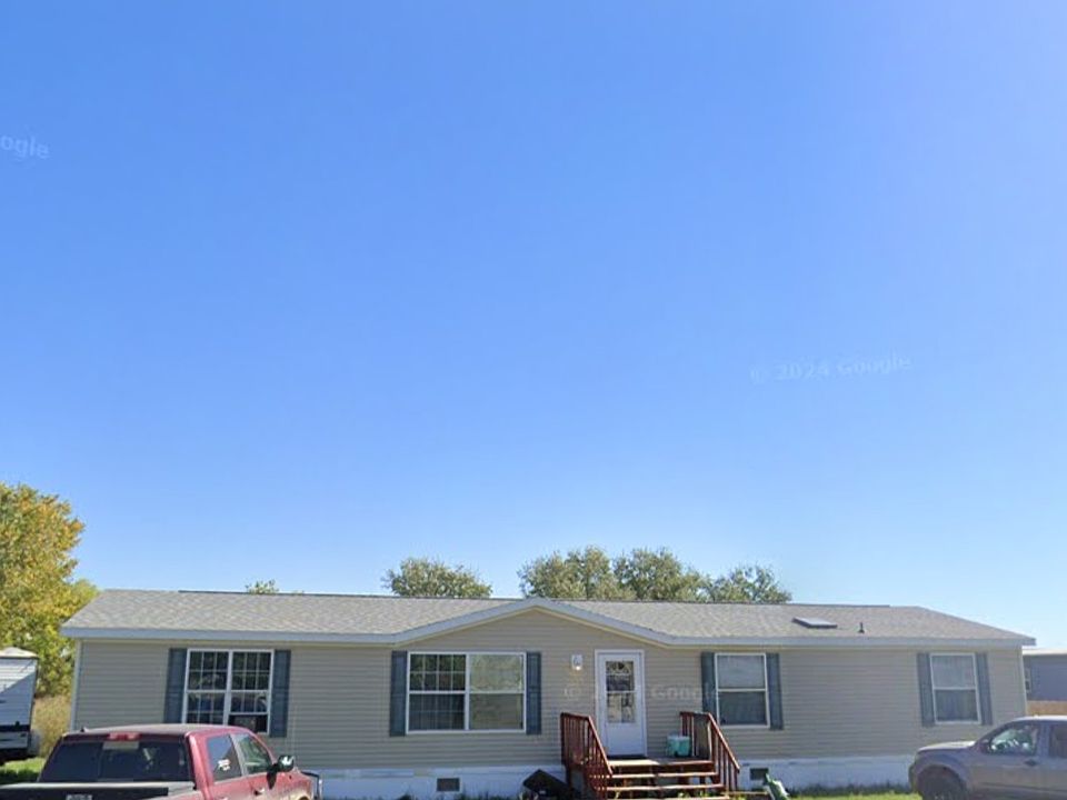 1st image of 910 S Ashland Ave
