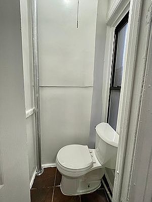 5th image of 440 10th Ave APT 5FN