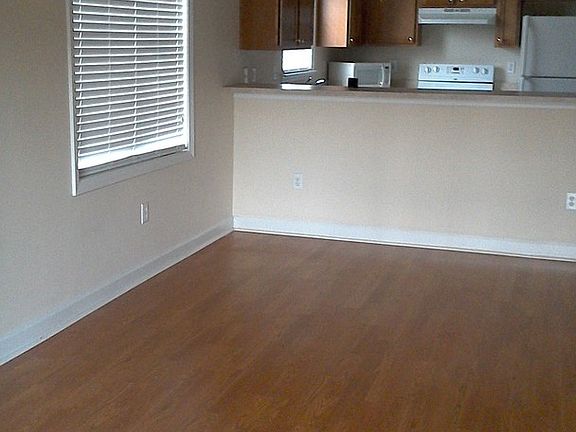 5th image of 216 Castle Dr Unit 1392