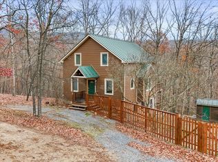 1944 Crossings View Rd, Paw Paw, WV 25434
