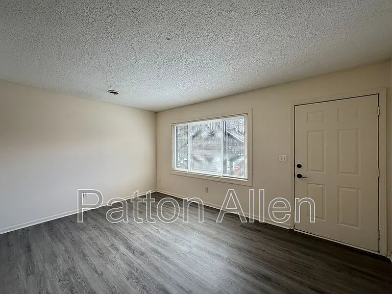 35 Dawnwood Cir — Photo 4
