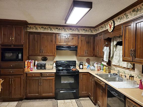 2nd image of 2712 Melrose Dr