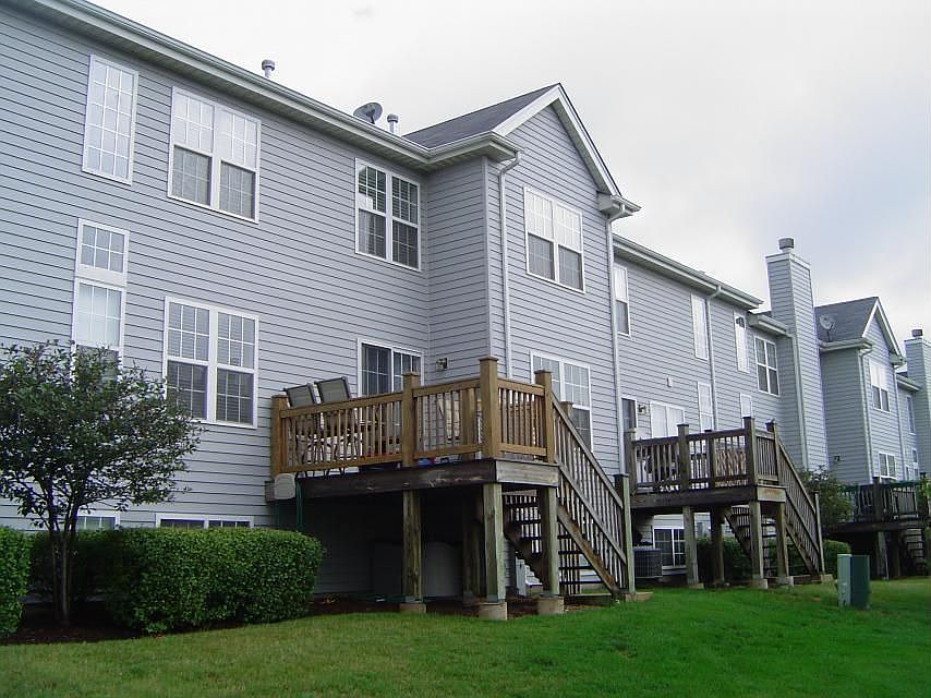 Back of townhome