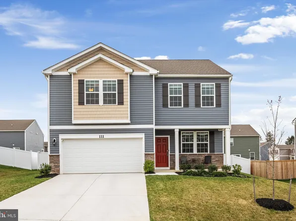 111 Bar Harbor Ter, Charles Town, WV 25414