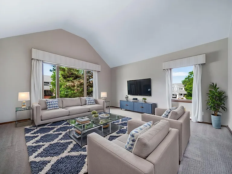 6793 Blackhawk Ct — Photo 33