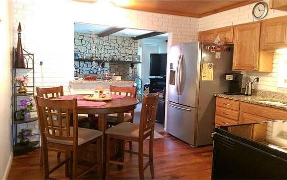 5th image of 9531 Trefore Ave