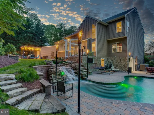 16905 Tidewater Ln, Hughesville, MD 20637