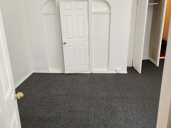3rd image of 1356 College Ave Floor 1