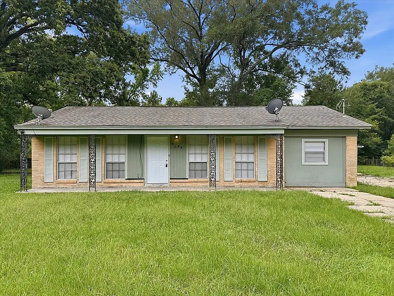 5744 Guice Dr — Photo 2