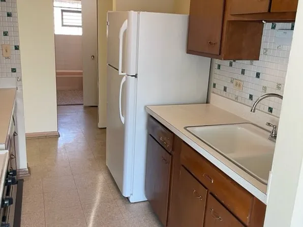 6031 W 64th Pl #1, Chicago, IL 60638